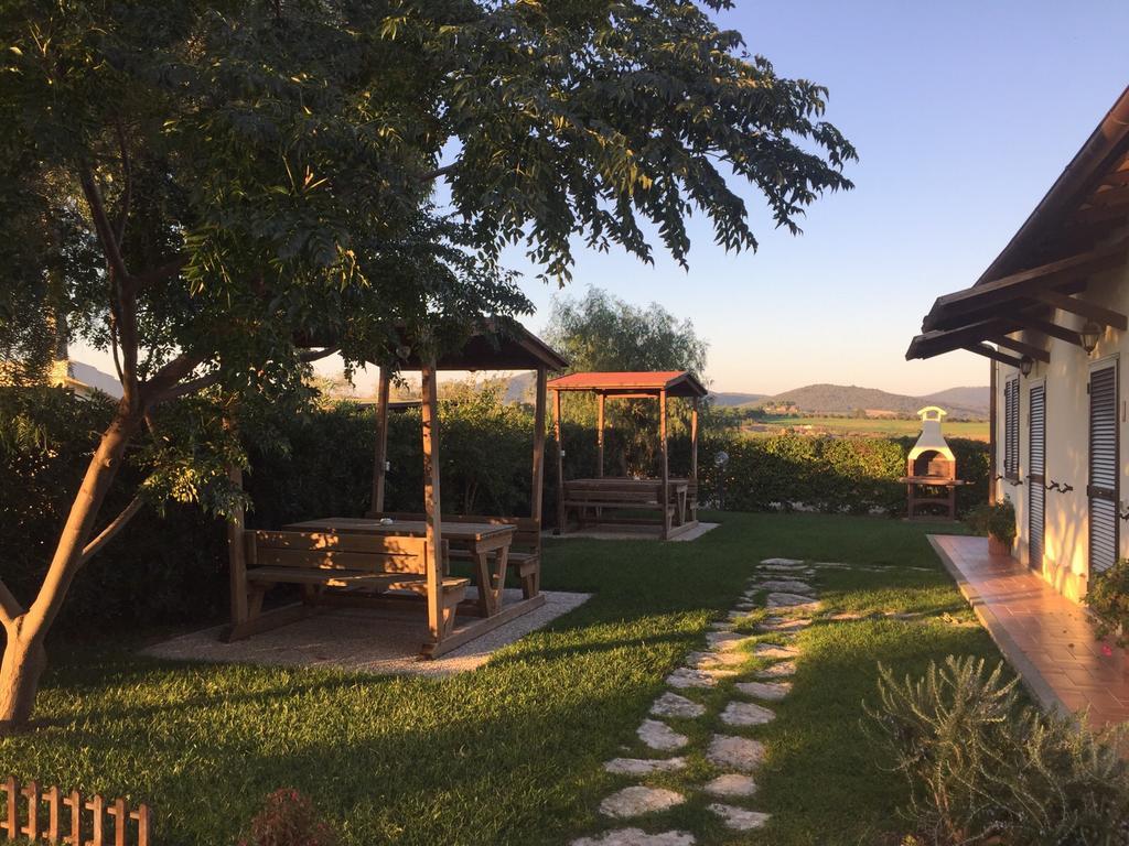 Agriturismo Belvedere Pescia Romana Buitenkant foto