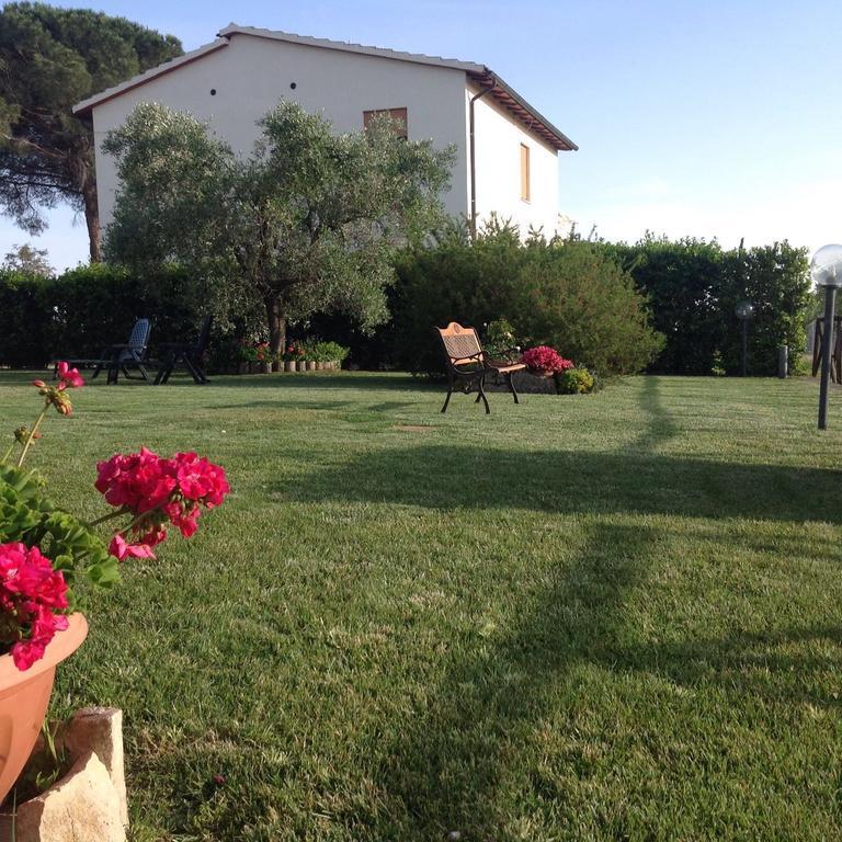 Agriturismo Belvedere Pescia Romana Buitenkant foto